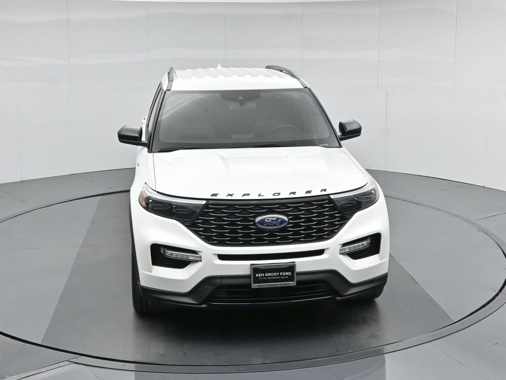 Certified 2023 Ford Explorer ST-Line w/ Class IV Trailer Tow Package image 33