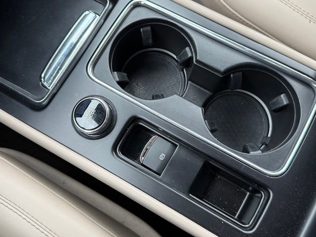 Used 2023 Lincoln Corsair AWD w/ Equipment Group 101A image 13