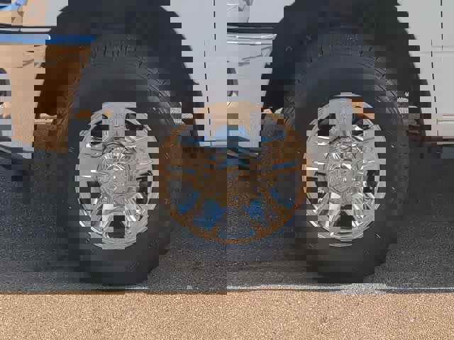 Used 2022 RAM 2500 Tradesman w/ Chrome Appearance Group image 13