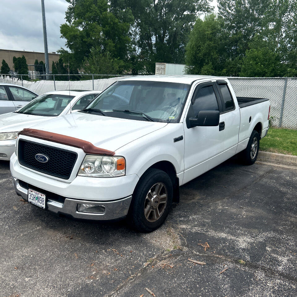 Used 2005 Ford F150 XLT image 2