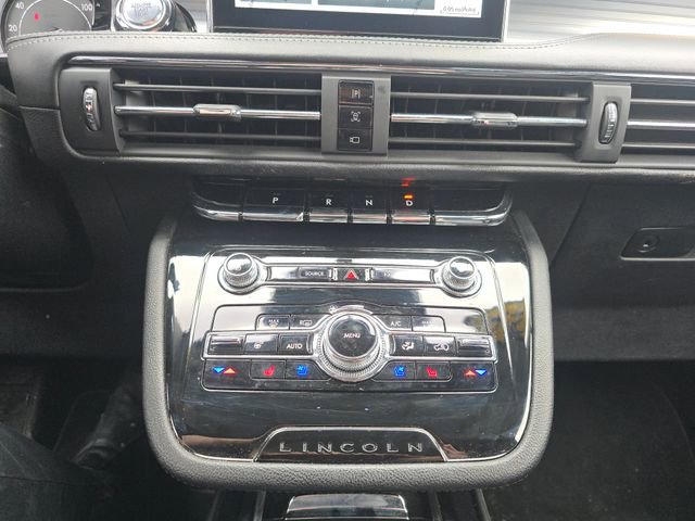 Used 2022 Lincoln Corsair AWD w/ Equipment Group 101A image 17