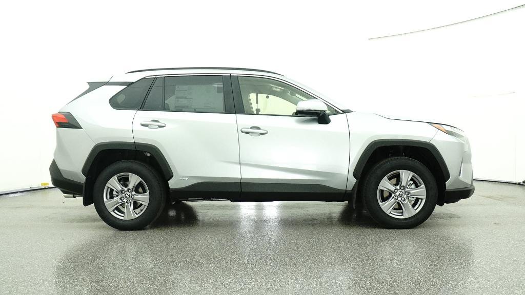 New 2025 Toyota RAV4 XLE AWD/4WD image 30