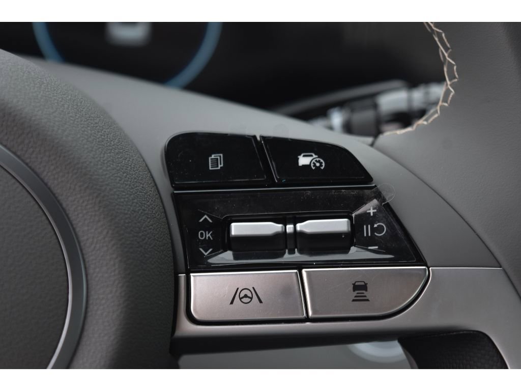 New 2025 Hyundai Elantra SEL image 15