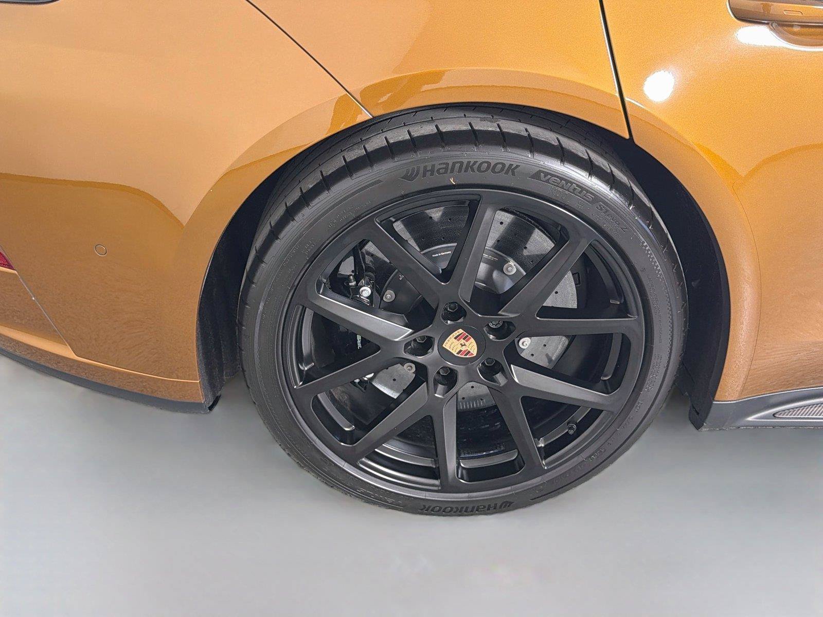 Certified 2025 Porsche Panamera GTS AWD/4WD image 13