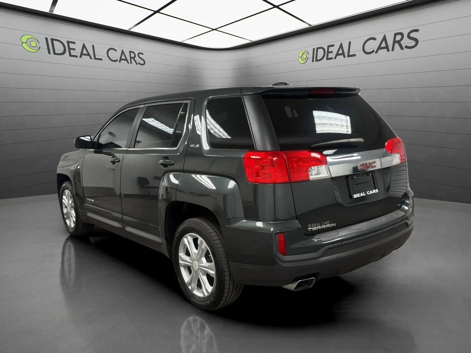 Used 2017 GMC Terrain SLE FWD image 7
