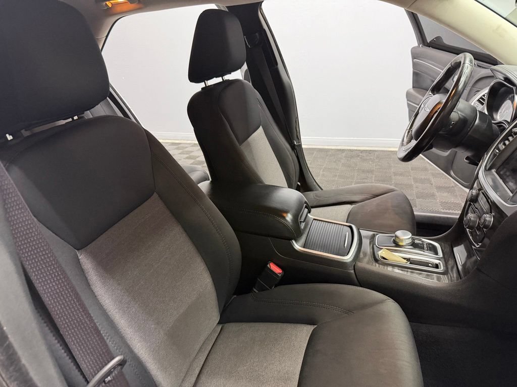 Used 2019 Chrysler 300 Touring w/ Sport Appearance Package RWD image 51