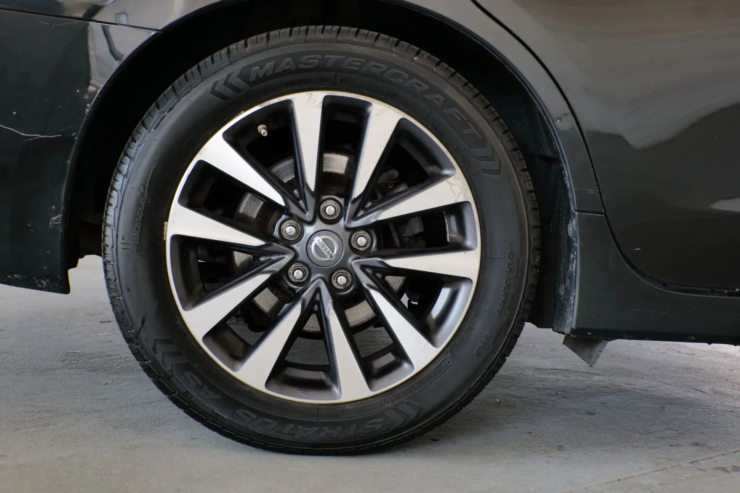 Used 2017 Nissan Altima 2.5 SL w/ 2.5 Technology Package image 37