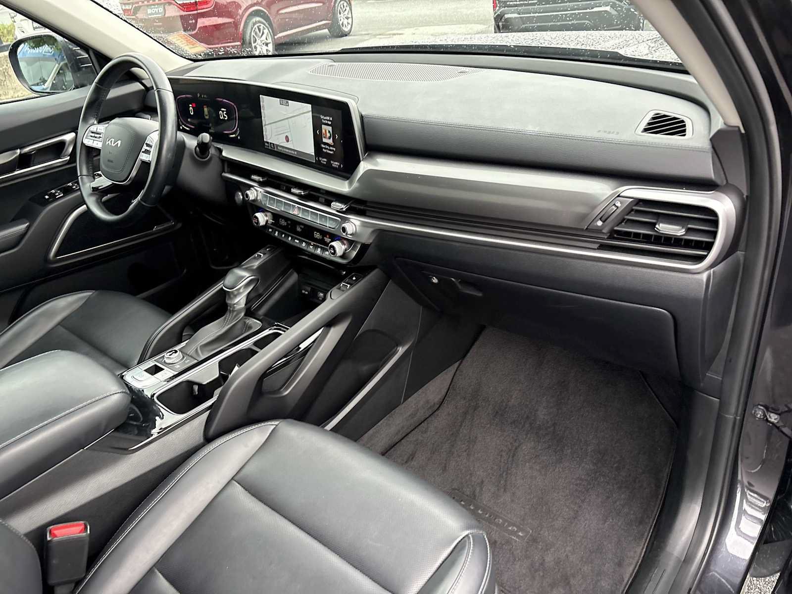 Used 2025 Kia Telluride S AWD/4WD image 29