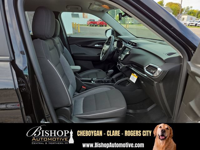 Used 2023 Chevrolet TrailBlazer LT w/ Convenience Package AWD/4WD image 23