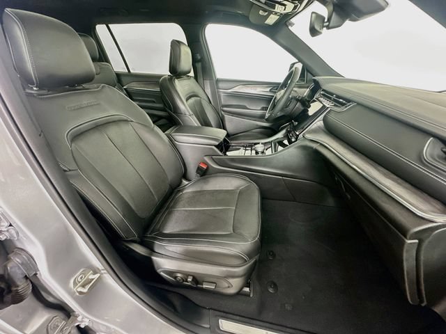 Used 2023 Jeep Grand Cherokee L Overland AWD/4WD image 8