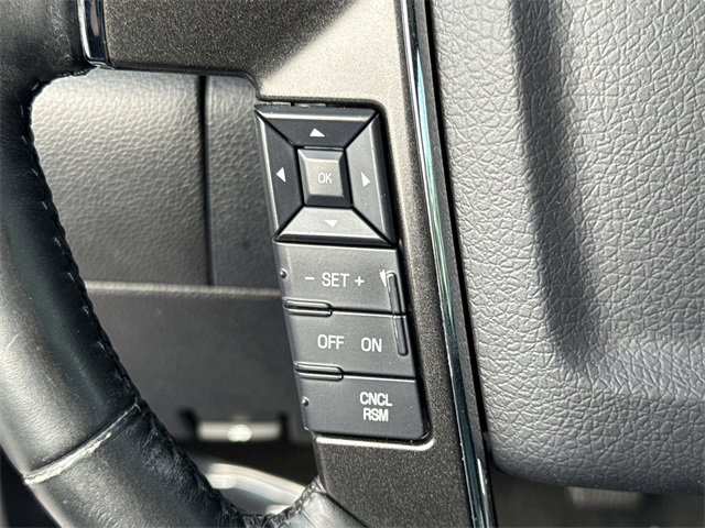 Used 2016 Lincoln Navigator Select image 26