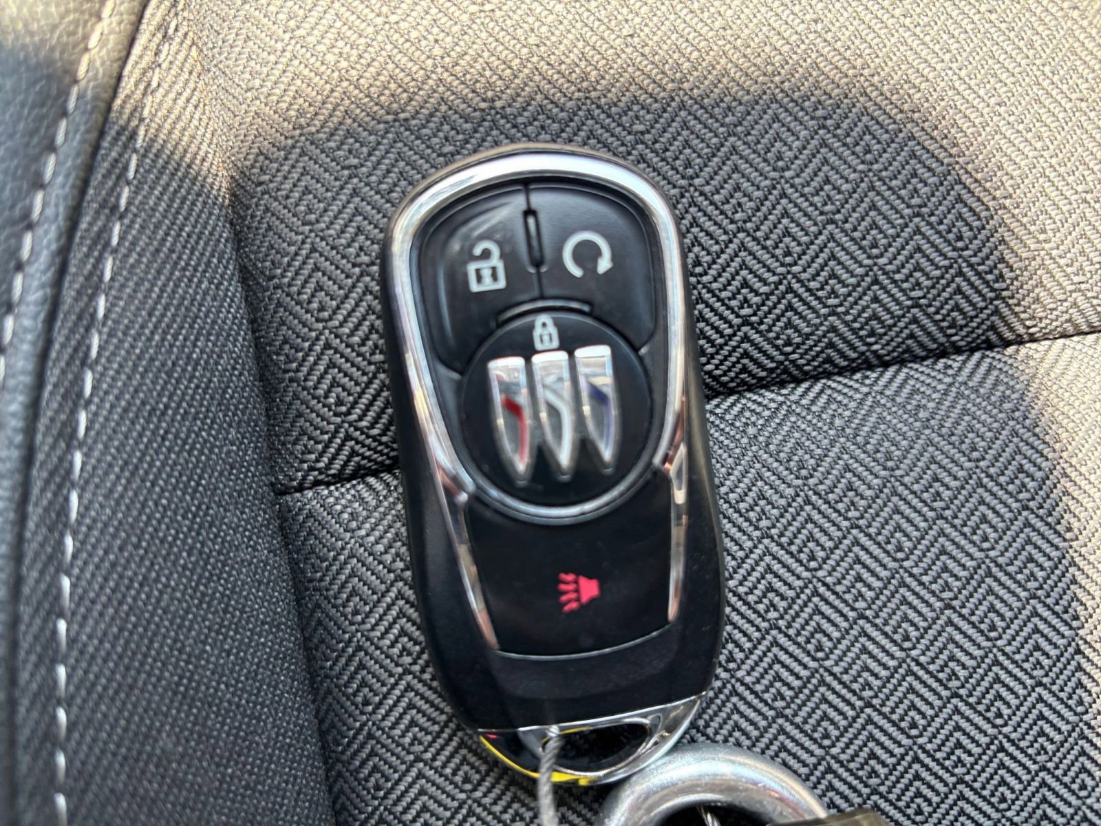 Used 2025 Buick Encore GX Preferred FWD image 22