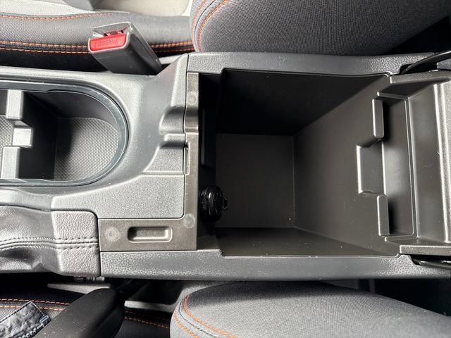 Used 2021 Subaru Crosstrek 2.0i Premium w/ Moonroof Package image 26