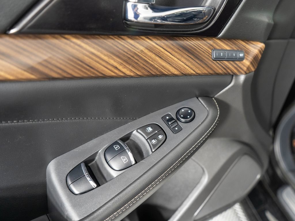 Used 2016 Nissan Maxima Platinum image 25