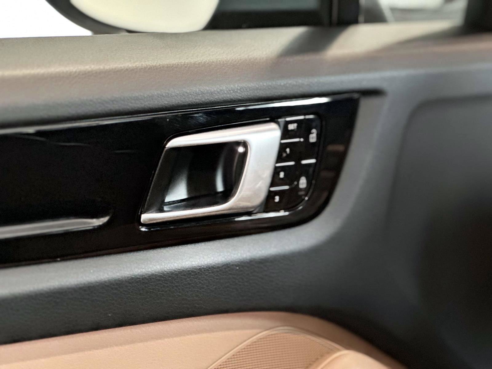 Certified 2021 Porsche Cayenne image 19