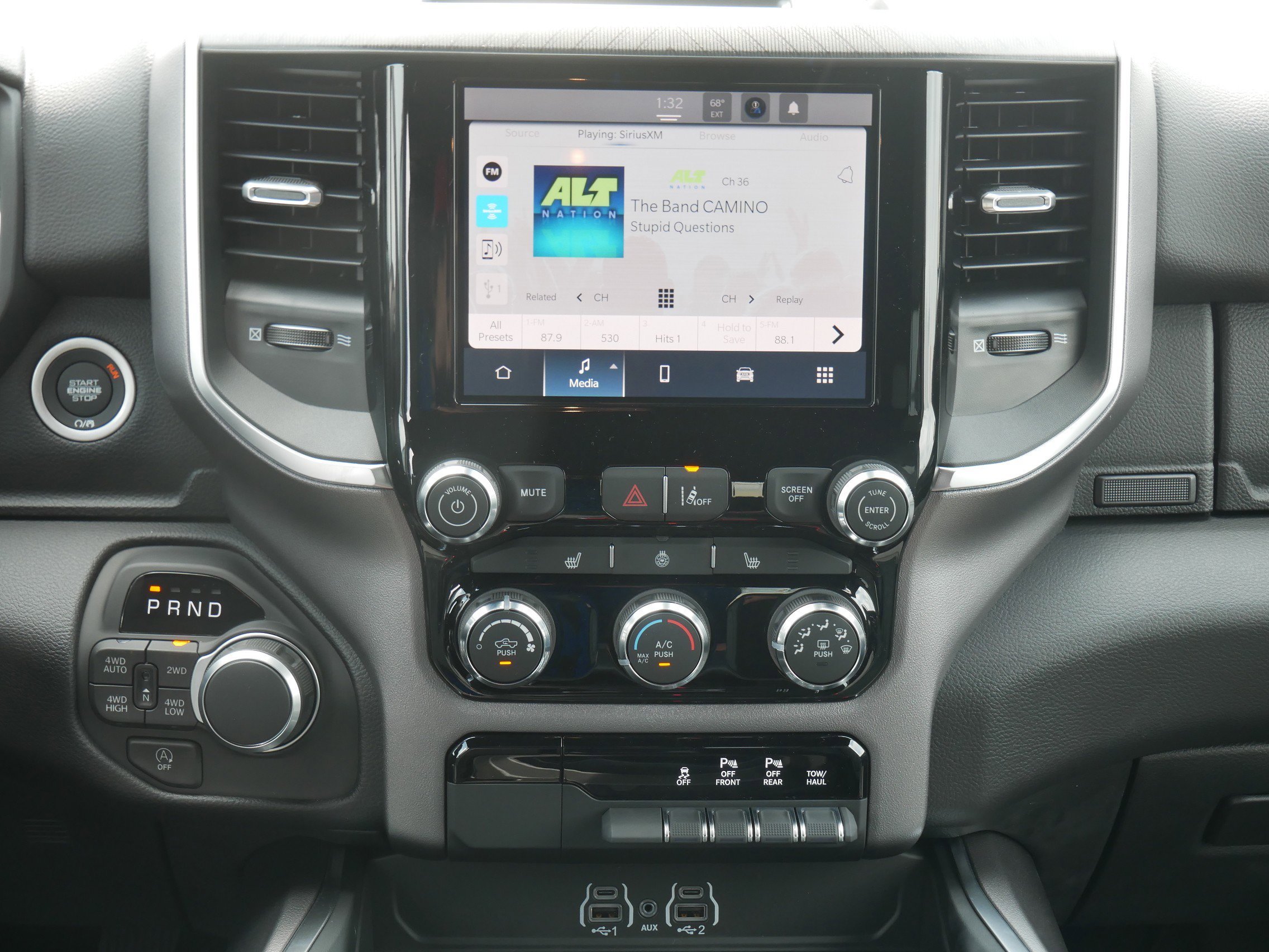 New 2025 RAM 1500 Big Horn image 9