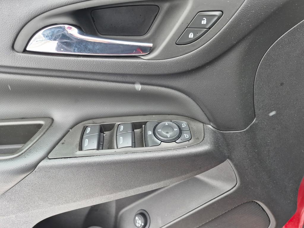 Used 2024 Chevrolet Equinox LT image 10