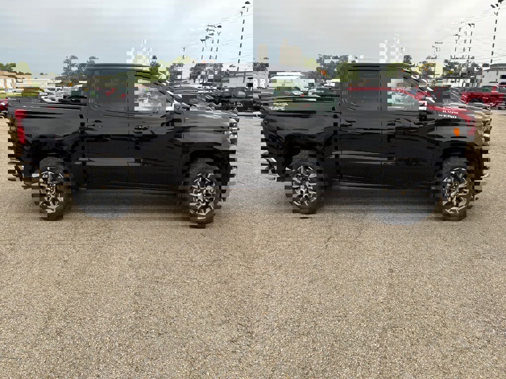 New 2025 Chevrolet Silverado 1500 LT image 2