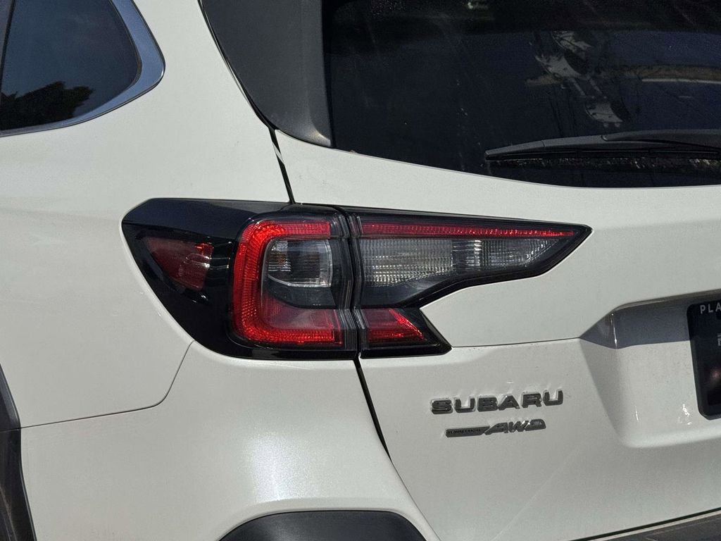 Used 2024 Subaru Outback Premium image 7