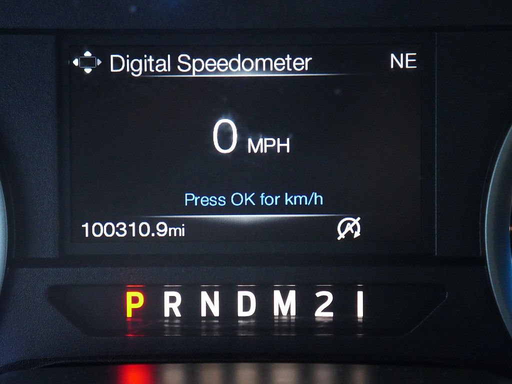 Used 2015 Ford F150 XLT w/ Equipment Group 302A Luxury AWD/4WD image 32