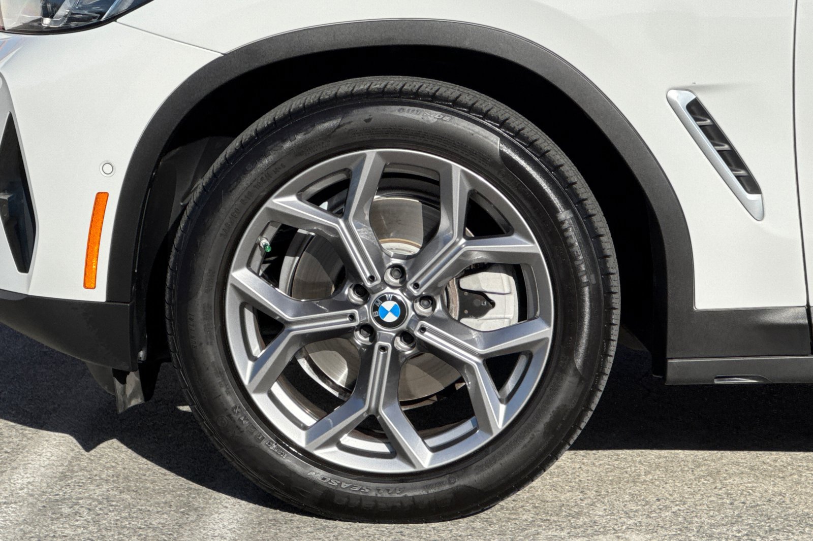 Used 2024 BMW X3 sDrive30i w/ Parking Assistance Package RWD image 37