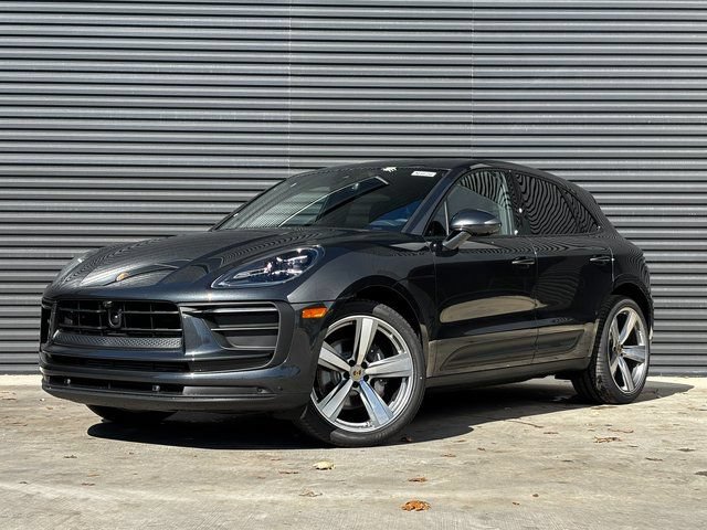 Certified 2026 Porsche Macan AWD/4WD image 1
