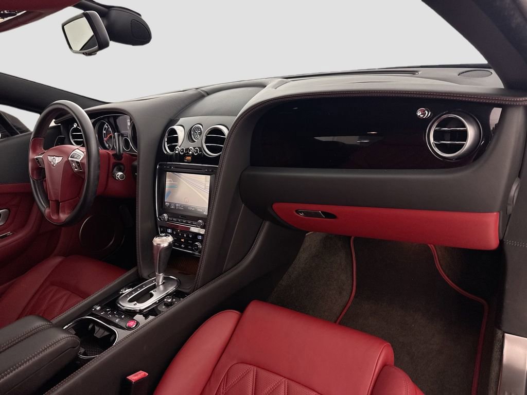 Used 2015 Bentley Continental GT image 32