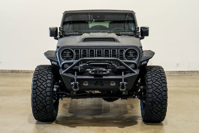 Used 2025 Jeep Wrangler Unlimited Rubicon w/ Technology Group image 3