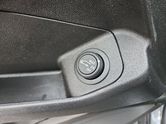 Used 2021 GMC Terrain SLT w/ LPO, Dark Accent Package image 15