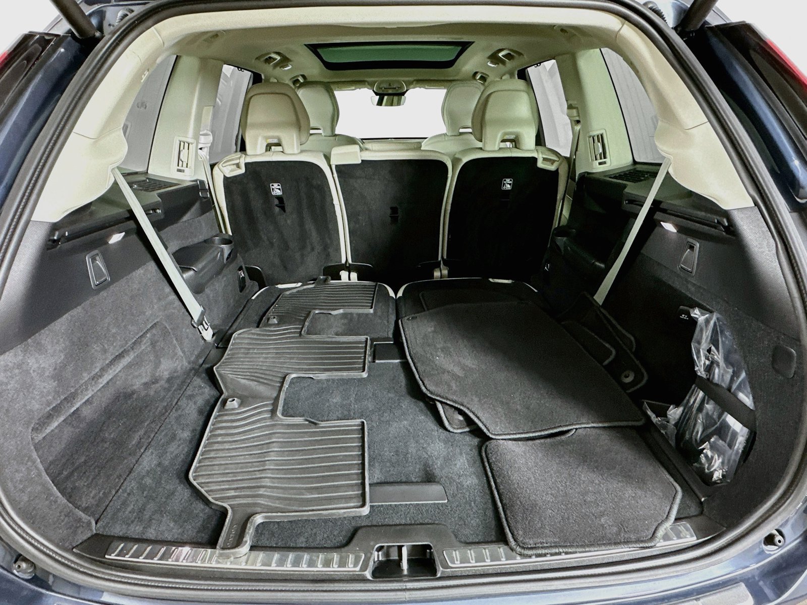 Certified 2026 Volvo XC90 B6 Ultra AWD/4WD image 38