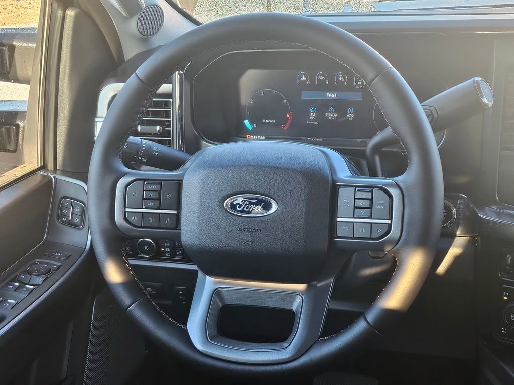 New 2026 Ford F250 Lariat w/ FX4 Off-Road Package image 12