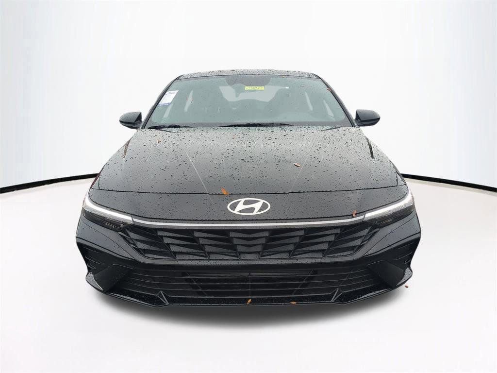 New 2026 Hyundai Elantra Sport image 3