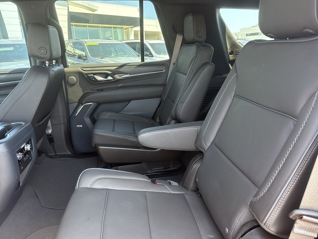 Used 2023 GMC Yukon Denali AWD/4WD image 6
