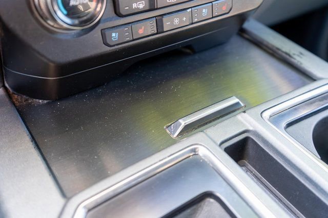 Used 2020 Ford F150 Raptor w/ Equipment Group 802A Luxury image 37