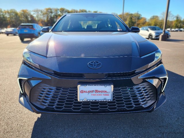 New 2026 Toyota Camry SE image 2