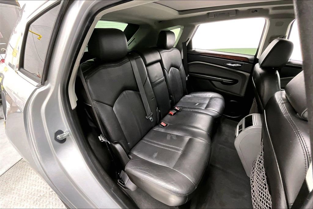 Used 2011 Cadillac SRX Luxury image 27