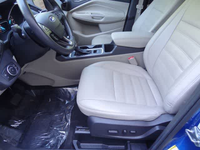 Used 2017 Ford Escape Titanium FWD image 6