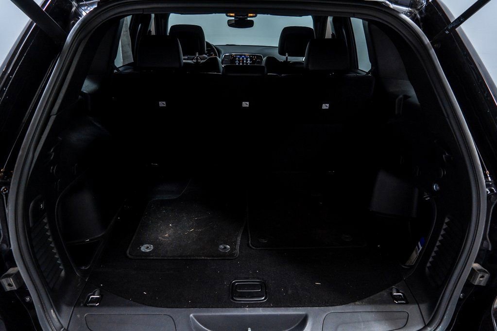 Used 2021 Jeep Grand Cherokee Limited w/ Premium Lighting Group image 29