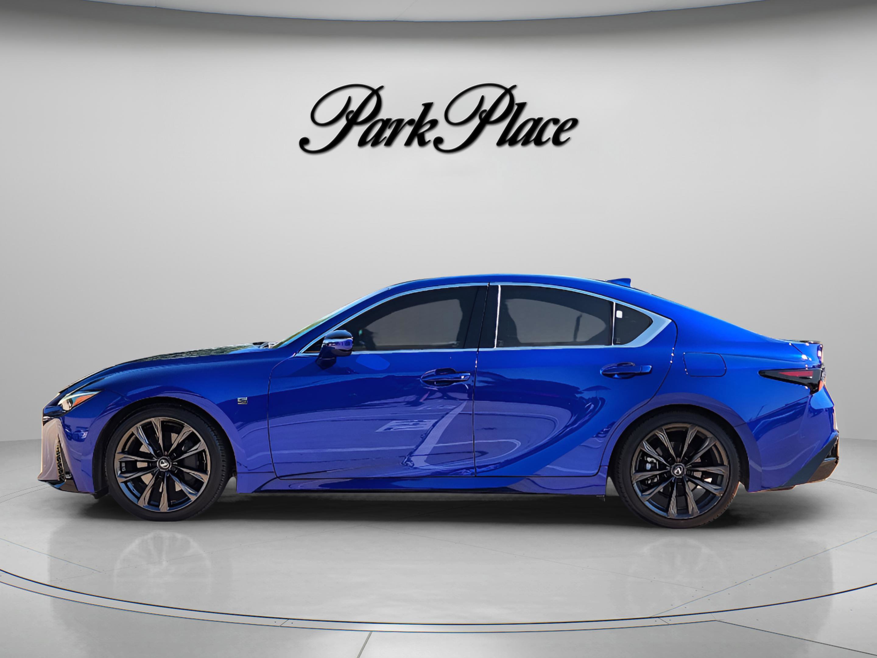 Used 2024 Lexus IS 300 F Sport RWD image 2