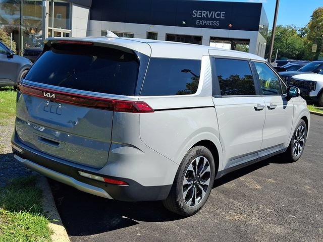 Certified 2024 Kia Carnival EX FWD image 6