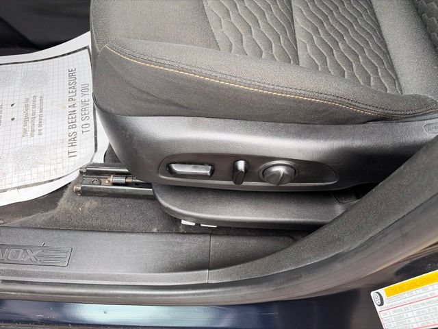 Used 2021 Chevrolet Equinox LT FWD image 11