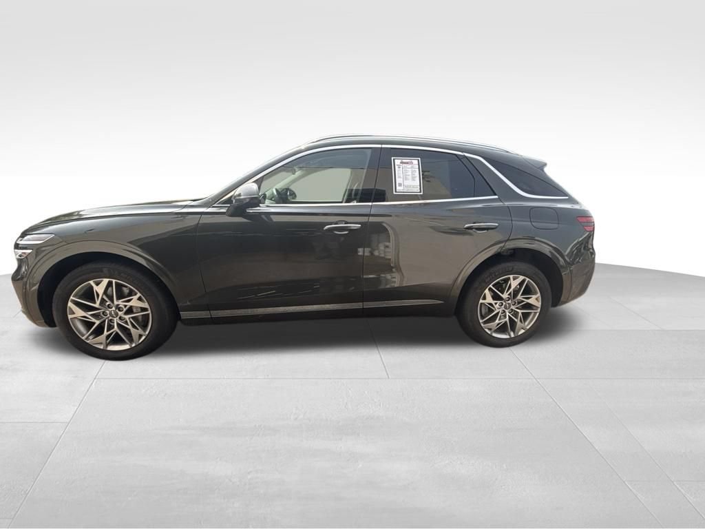 Used 2025 Genesis GV70 2.5T AWD/4WD image 3