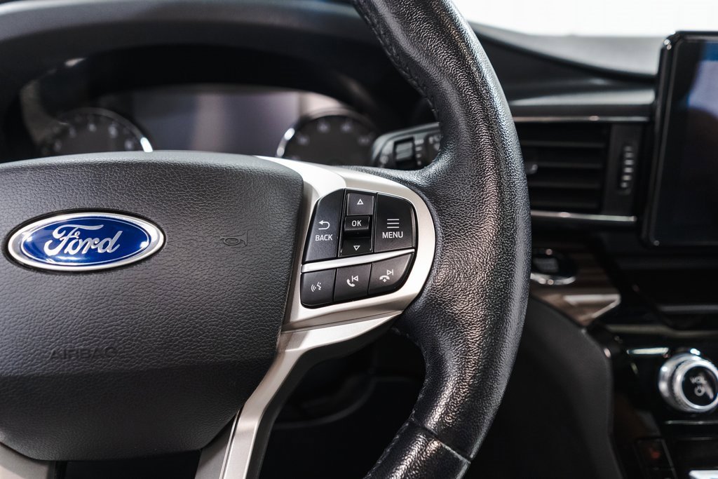 Used 2021 Ford Explorer Limited w/ Equipment Group 301A image 12