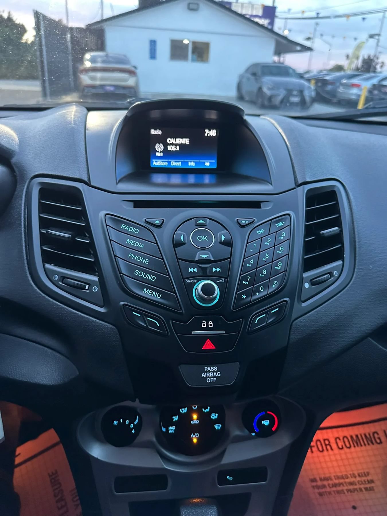 Used 2018 Ford Fiesta SE FWD image 26