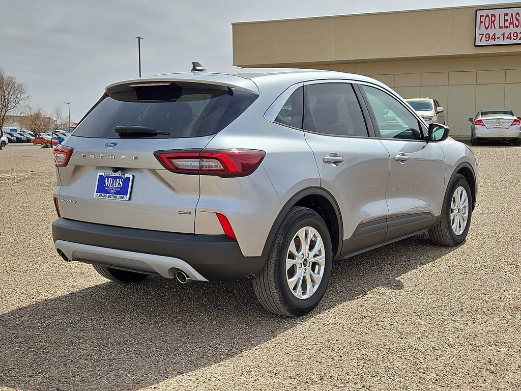 Used 2023 Ford Escape Active image 5