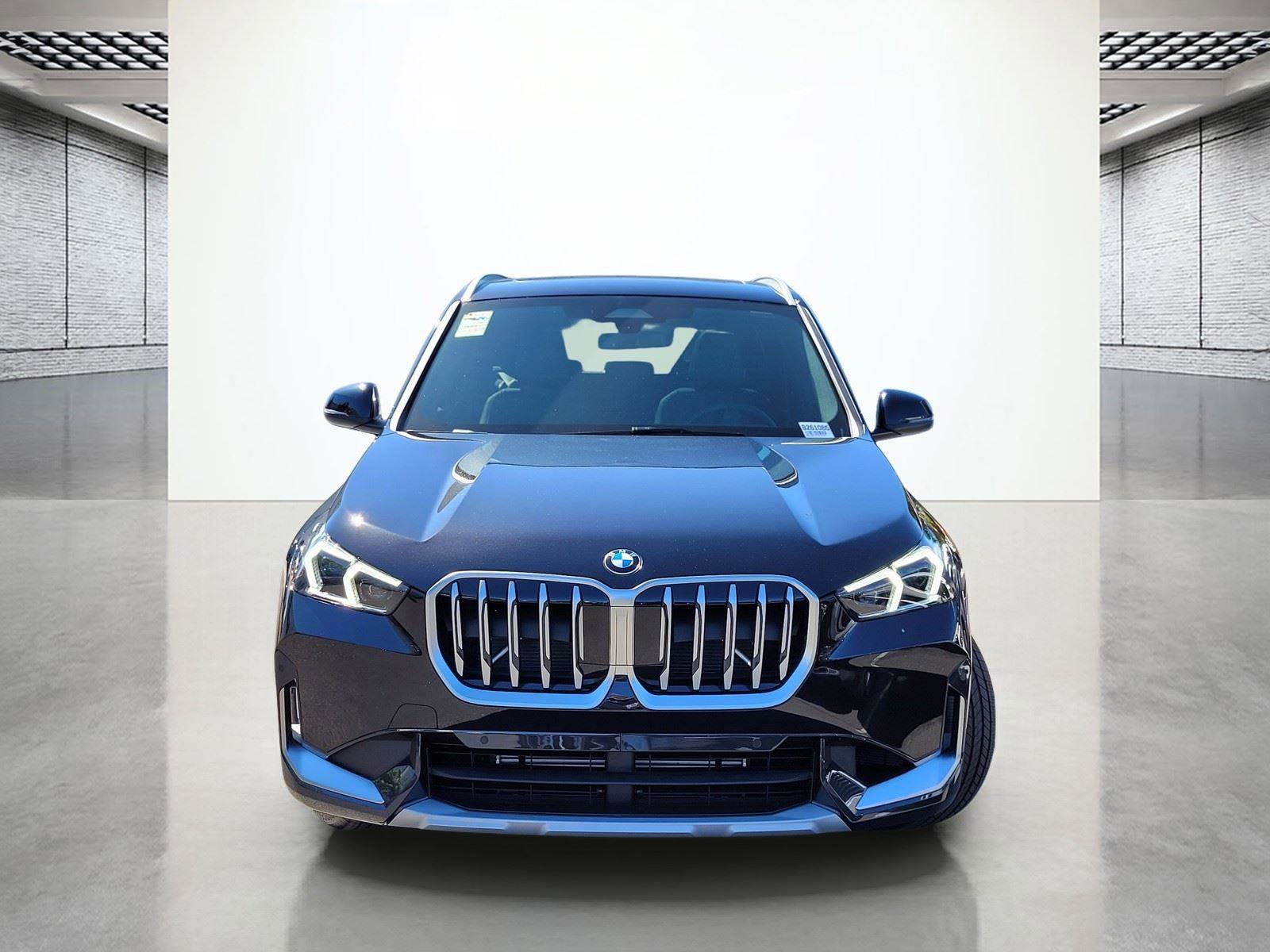 New 2026 BMW X1 xDrive28i w/ Convenience Package image 3