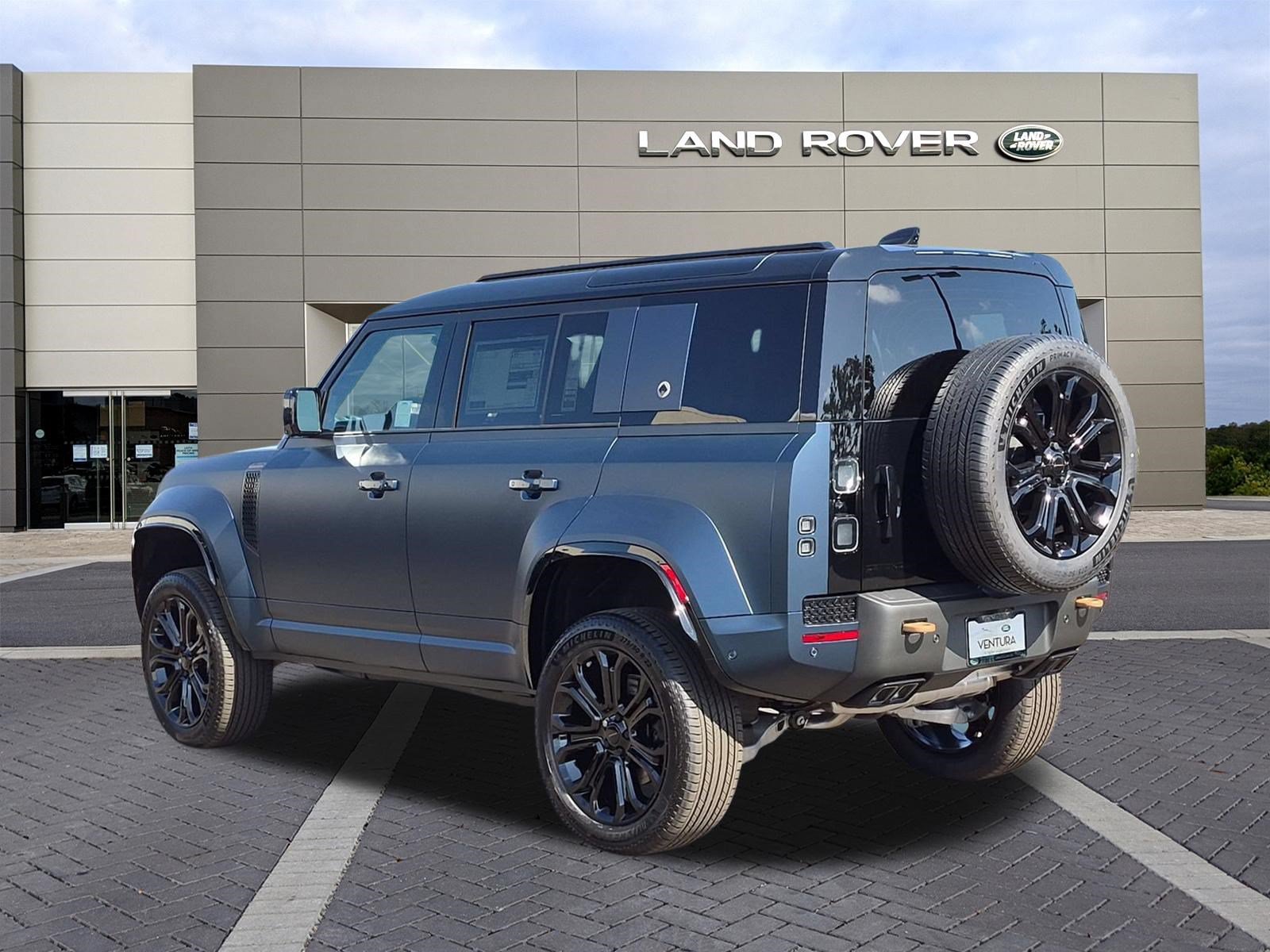 New 2026 Land Rover Defender 110 OCTA AWD/4WD image 7