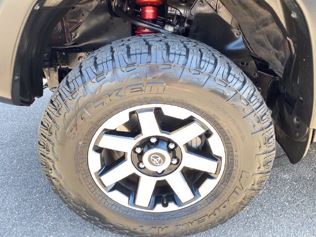 Used 2023 Toyota 4Runner TRD Off-Road Premium w/ Off Road Premium Plus Package AWD/4WD image 30