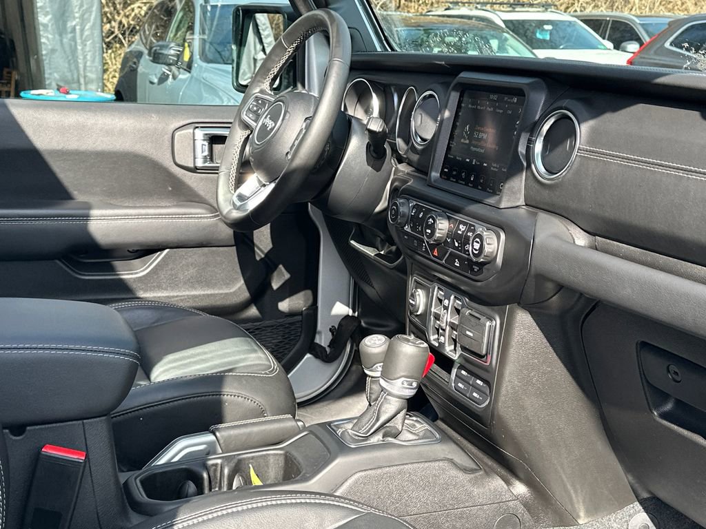 Used 2022 Jeep Wrangler Unlimited Sahara w/ Cold Weather Group image 8