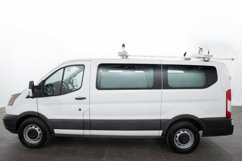 Used 2016 Ford Transit 150 130 Low Roof RWD image 5